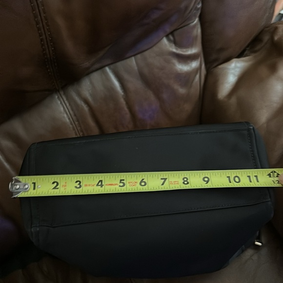 Kate Spade Black and Pink Tote with Structured Design - Picture 16 of 16